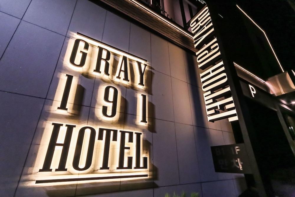 Gray 191 Hotel - Featured Image