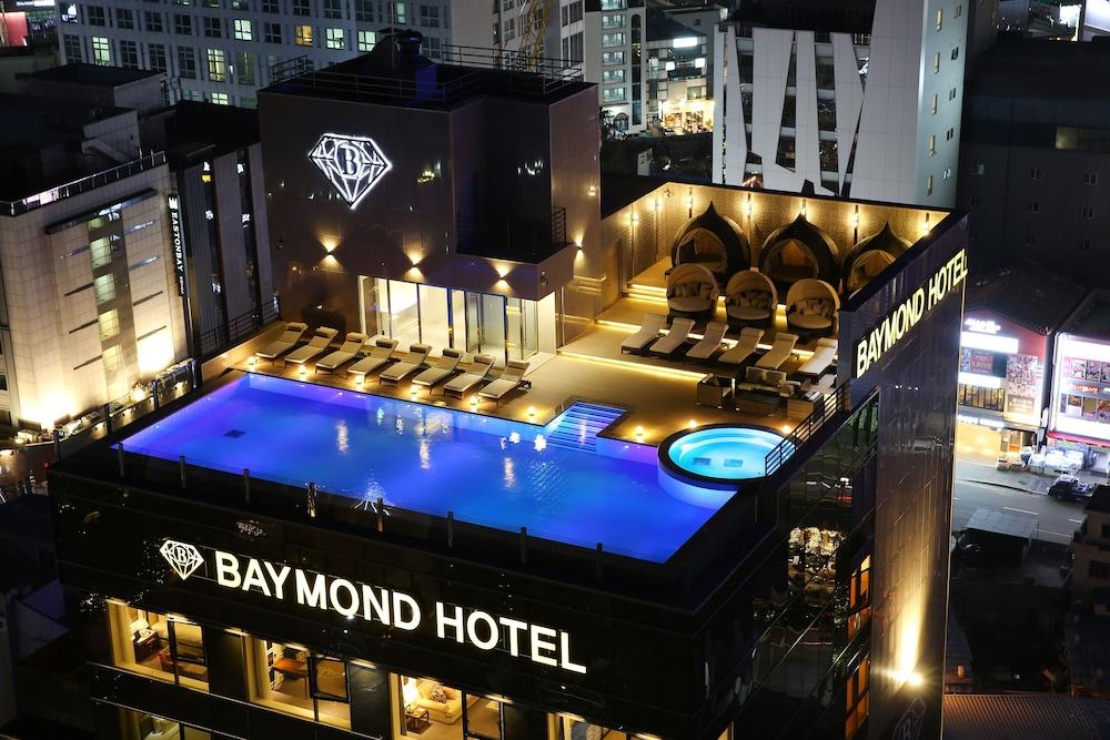 Baymond Hotel - Featured Image