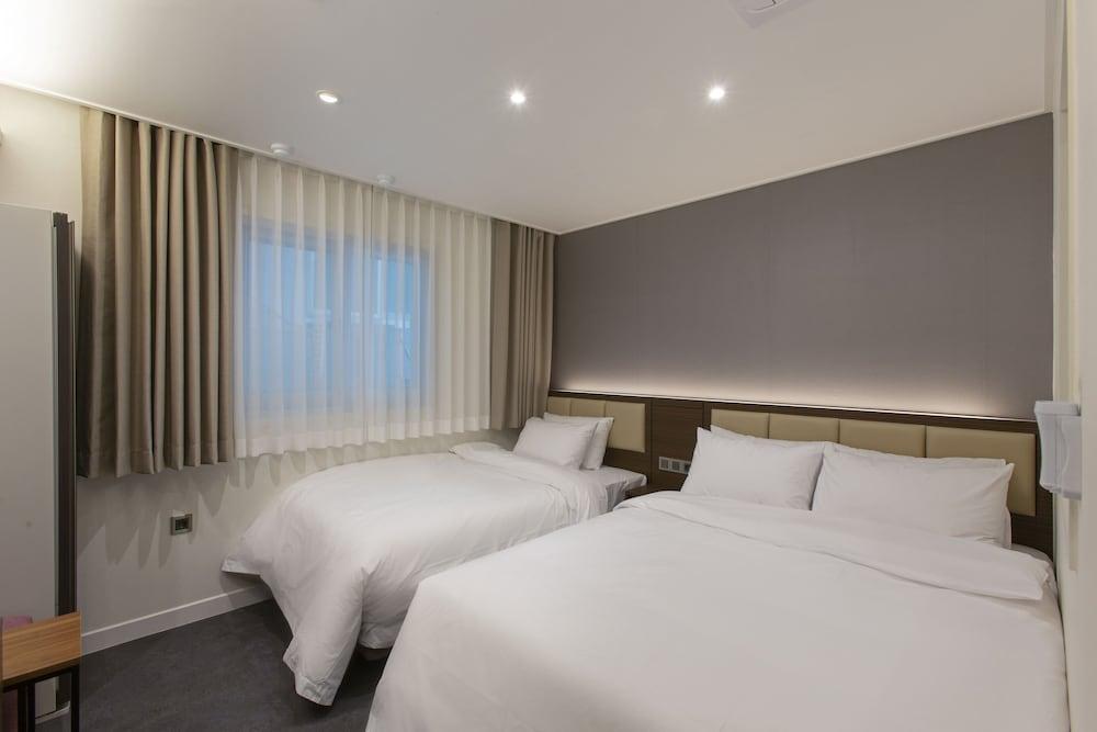 Busan Lounge 26 Hotel - Room