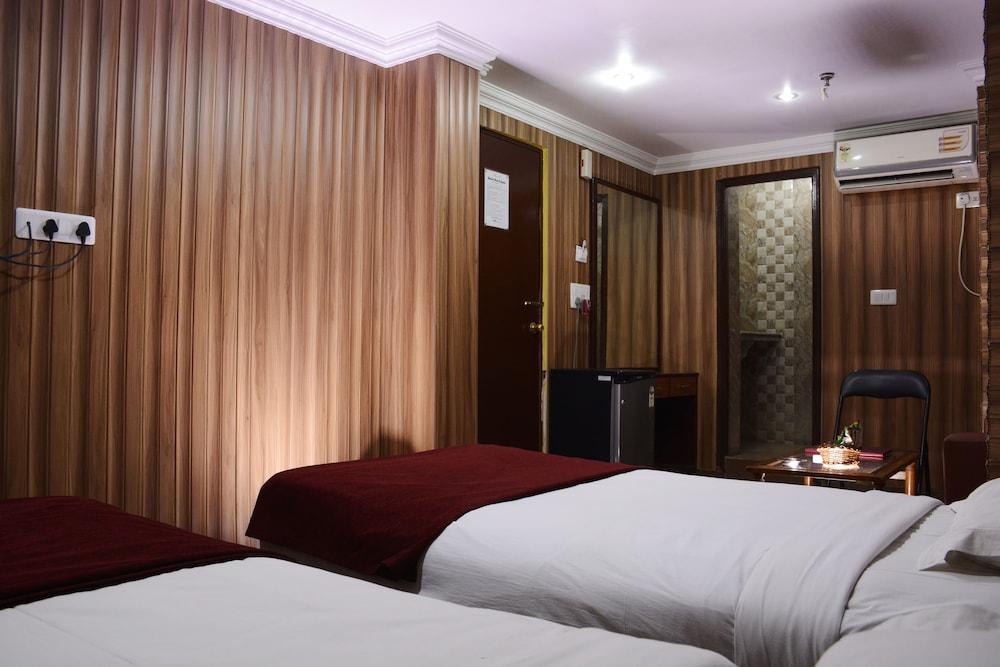 Hotel Raj Palace - Room