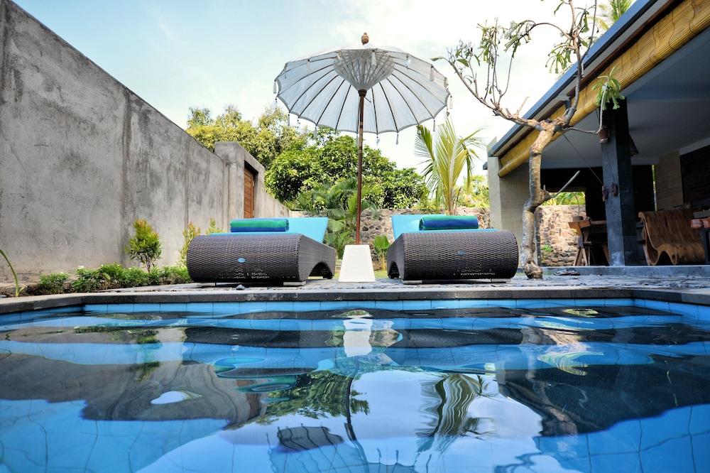 Coco Garden Pool Villas - Outdoor Pool