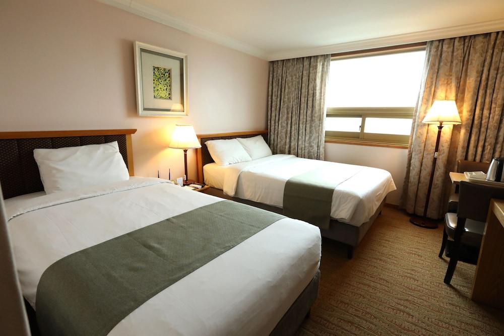 Prime Tourist Hotel - Room
