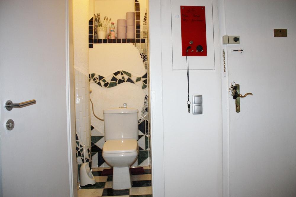 جو فيينا بيلفيدير أبارتمنت - Bathroom