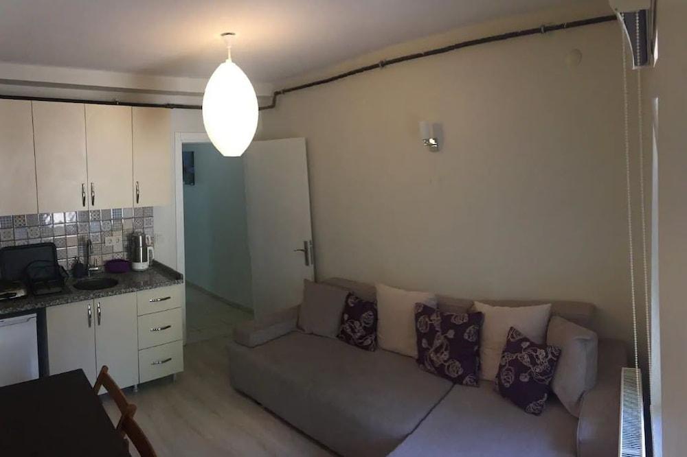 New Cozy Apartment Near Taksim - Featured Image