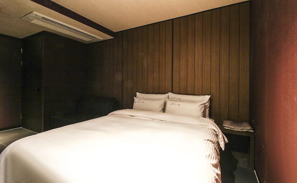Yeoubi Hotel - Room