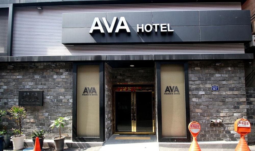 Ava Hotel - Featured Image