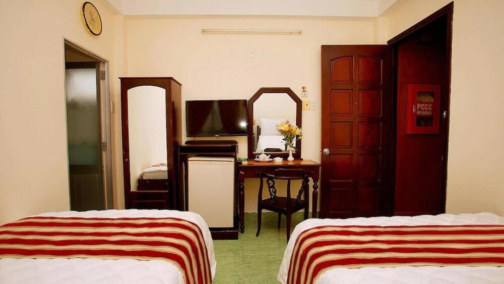 Sunflower Hotel - Room