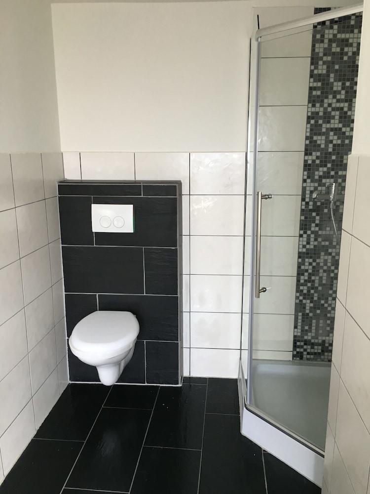 B&B Check Mate Roermond - Bathroom