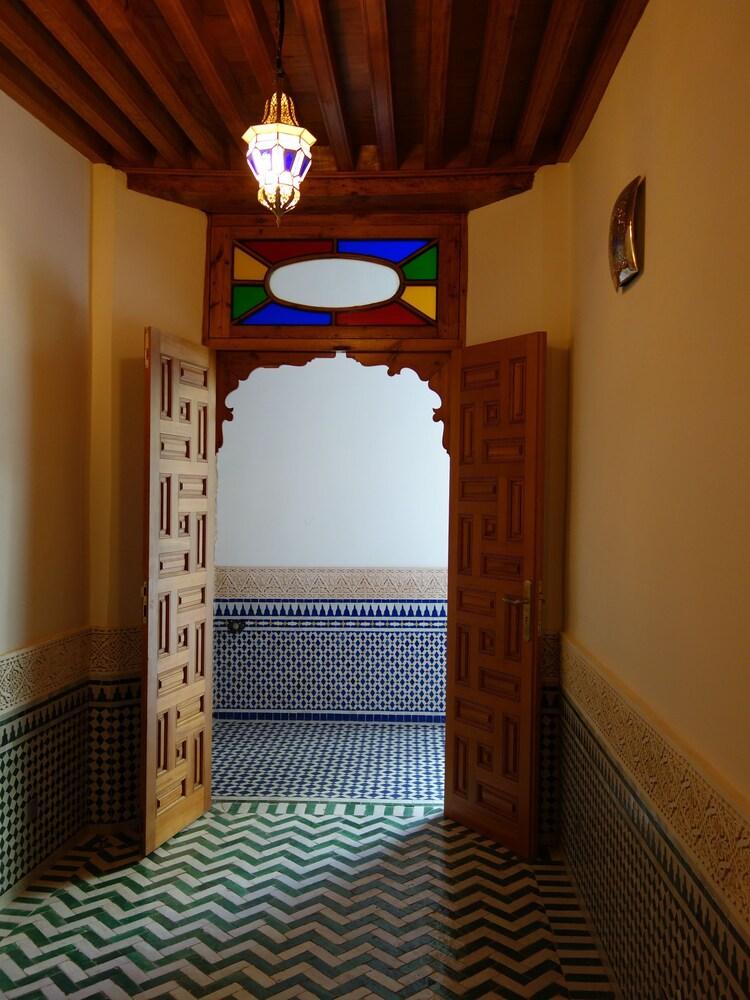 Riad Sabah - Interior Entrance
