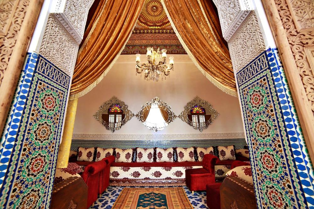 Riad Marjana Suites & Spa - Lobby Lounge