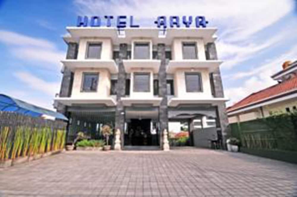 Arya Hotel and Spa - Featured Image