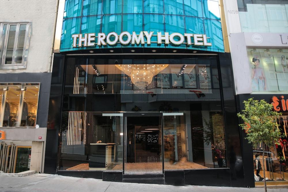 The Roomy Hotel Nişantaşı - Featured Image