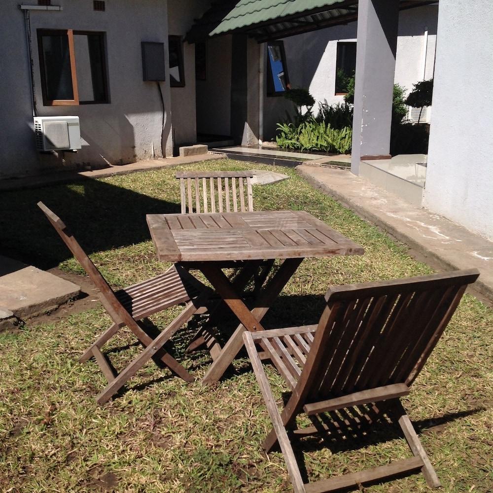 Nshima Towers Boutique Lodge - Garden
