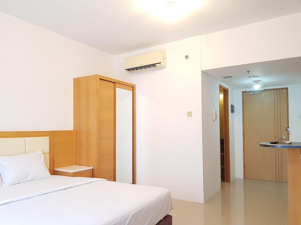 Sun Apartment Semarang - Room