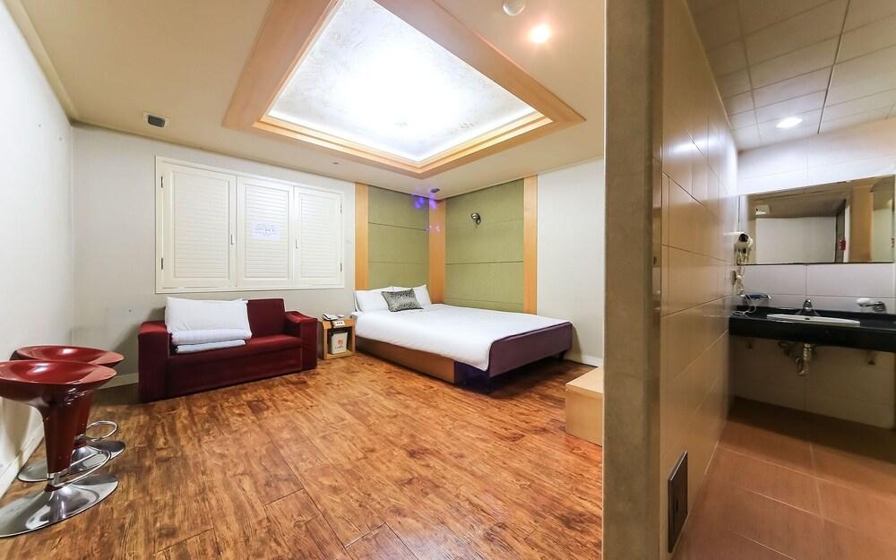 Busan Haeundae Lavin - Room