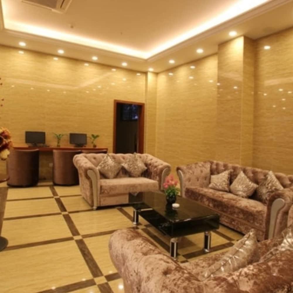 GreenTree Inn  Guilin Yangshuo Impression Sanjie Liu Express Hotel - Lobby