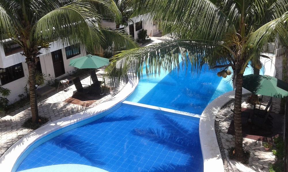 Feliness Resort Boracay - Outdoor Pool