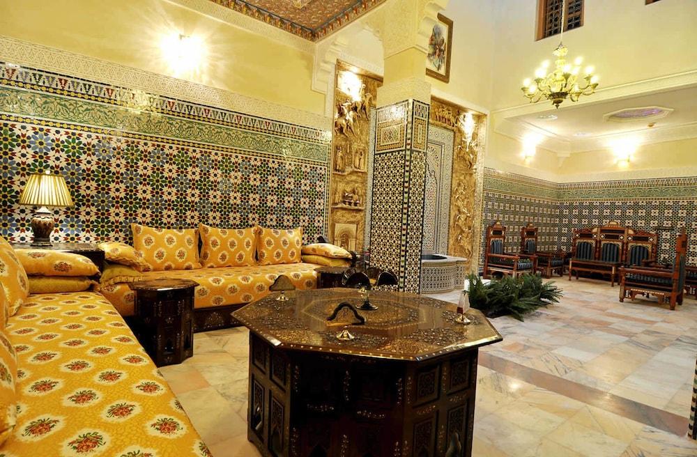 Dar Al Madina Al Kadima - Lobby Sitting Area