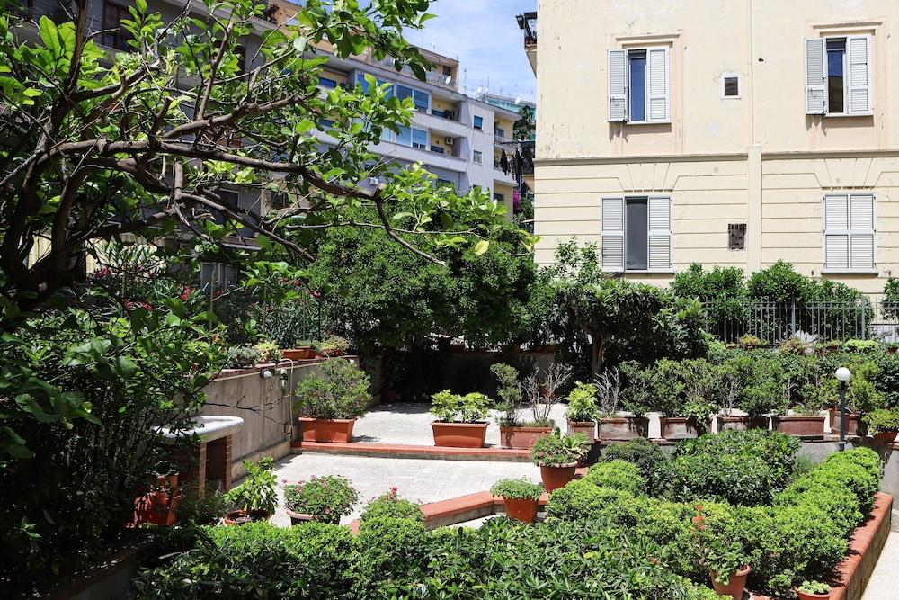 Appartamento con giardino a Mergellina - Exterior