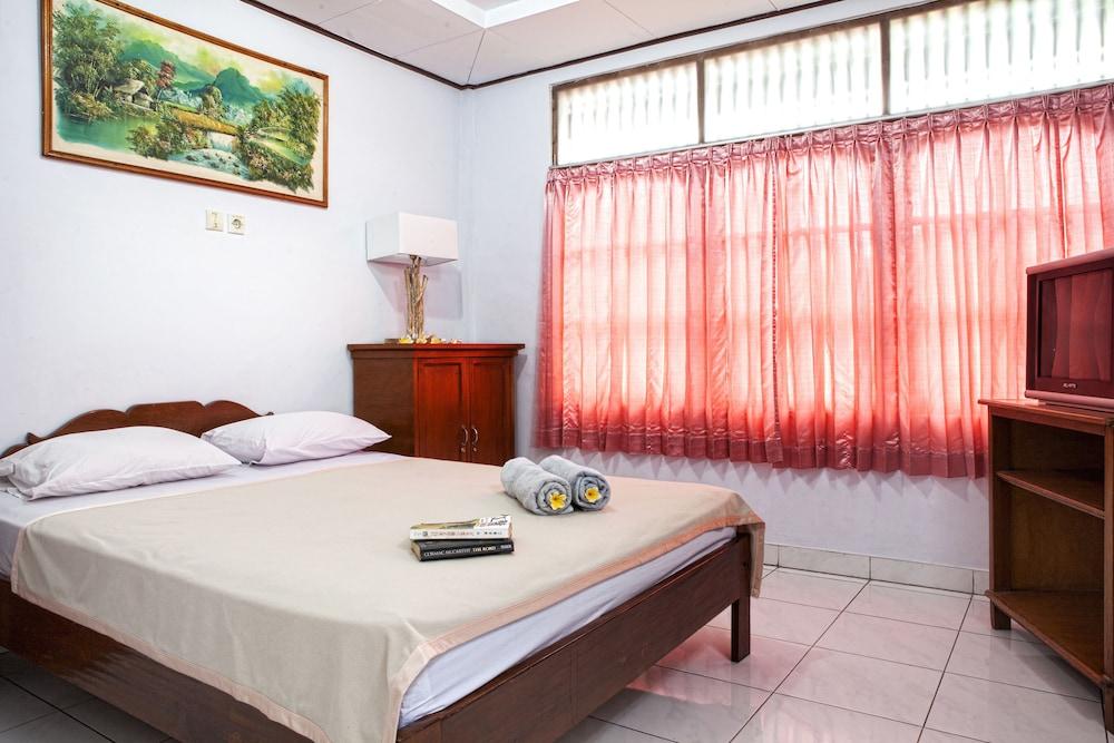 Palm Garden Kuta Hotel - Room
