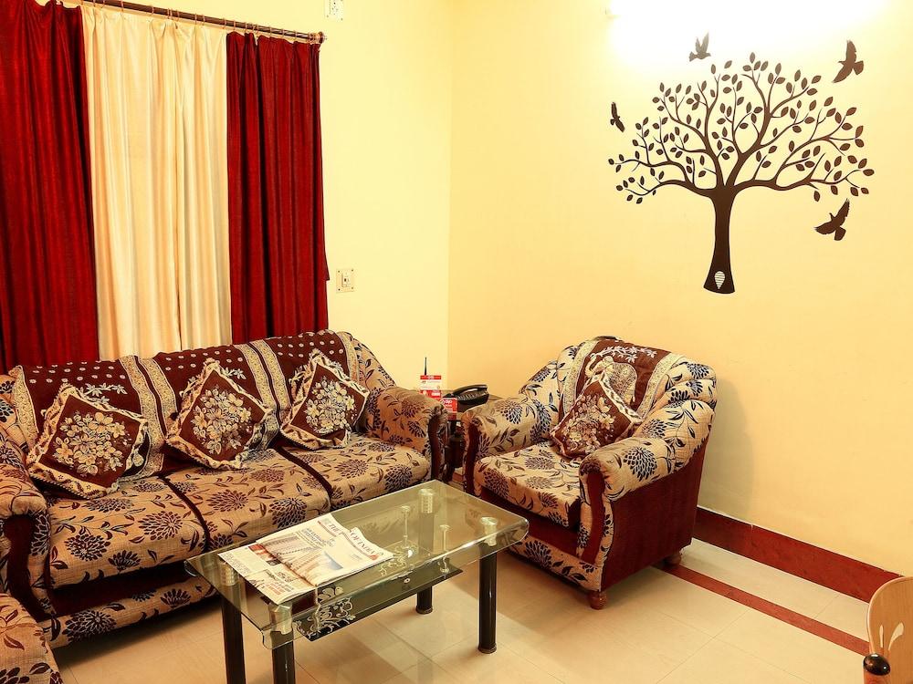 OYO 2924 Prabhu Niketan - Lobby Sitting Area