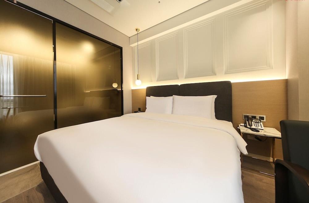 Busan Myeongji Ciel Ocean Hotel - Room