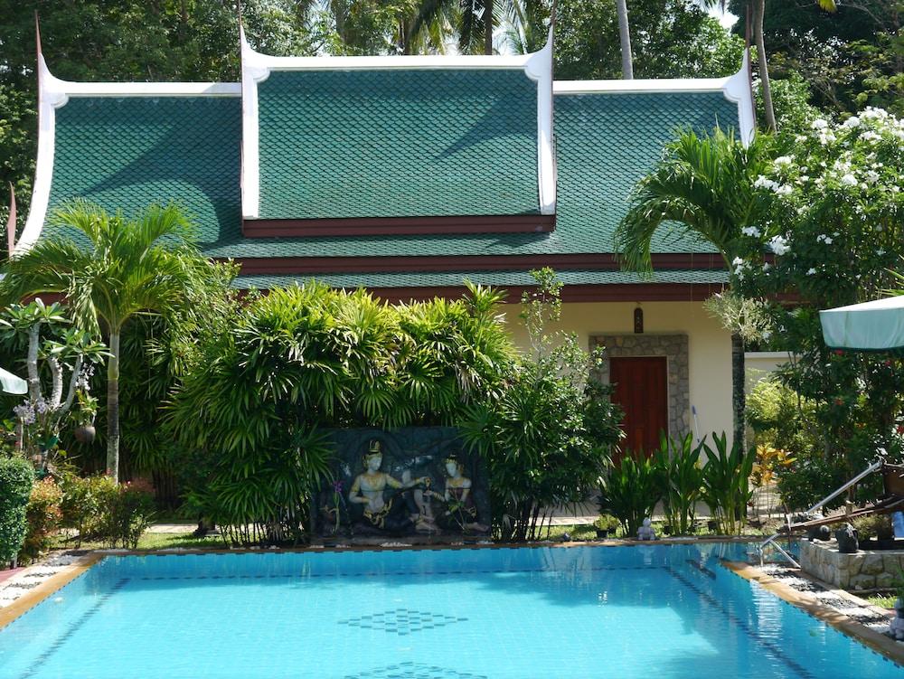 Baan Wanicha B&B Resort - Outdoor Pool