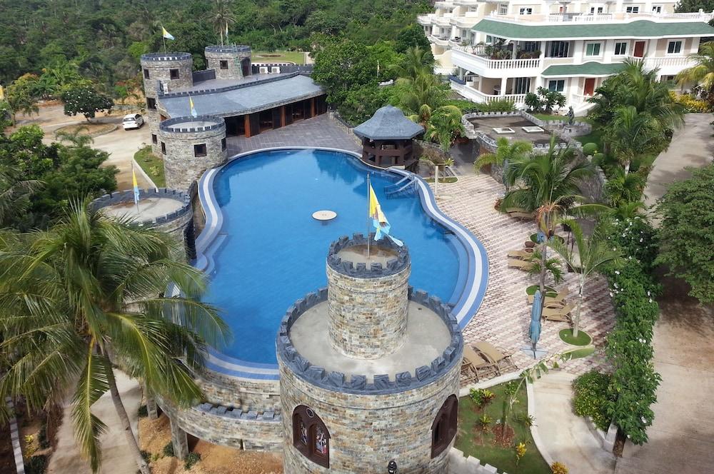 Lingganay Boracay Hotel Resort - Featured Image