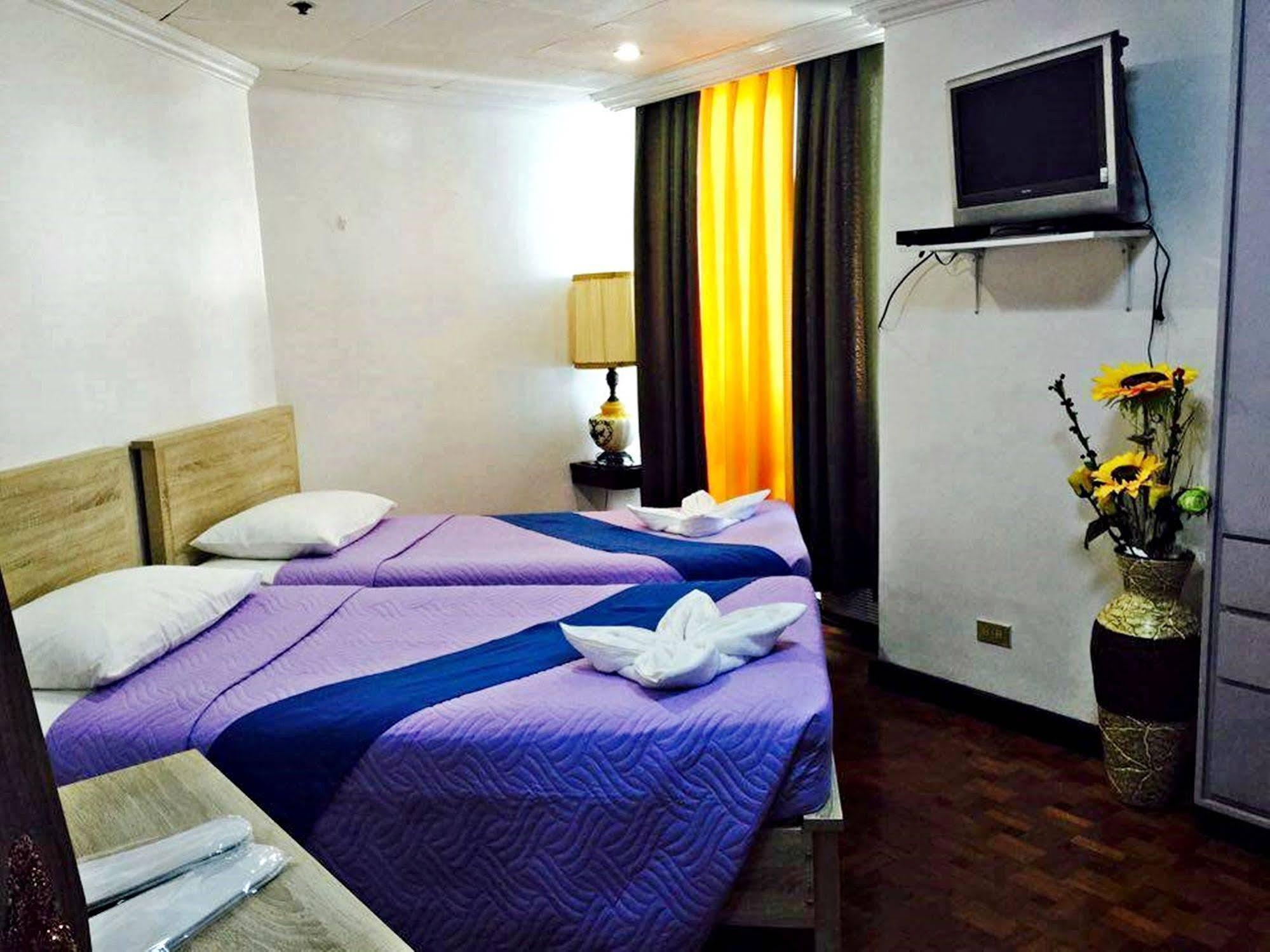 Filstar Airport Guesthouse - null