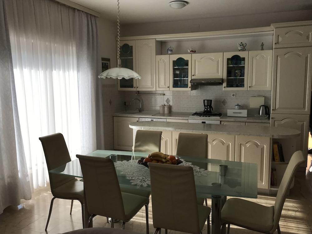 Apartments Tonci - Private Kitchen