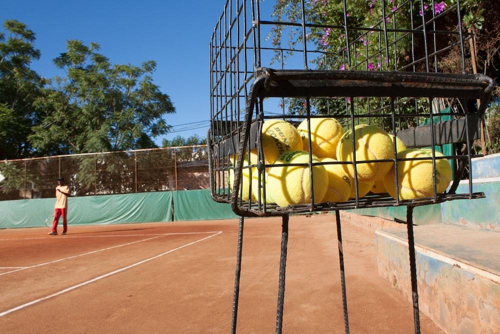 Motel d'Antananarivo Anosy - Tennis Court