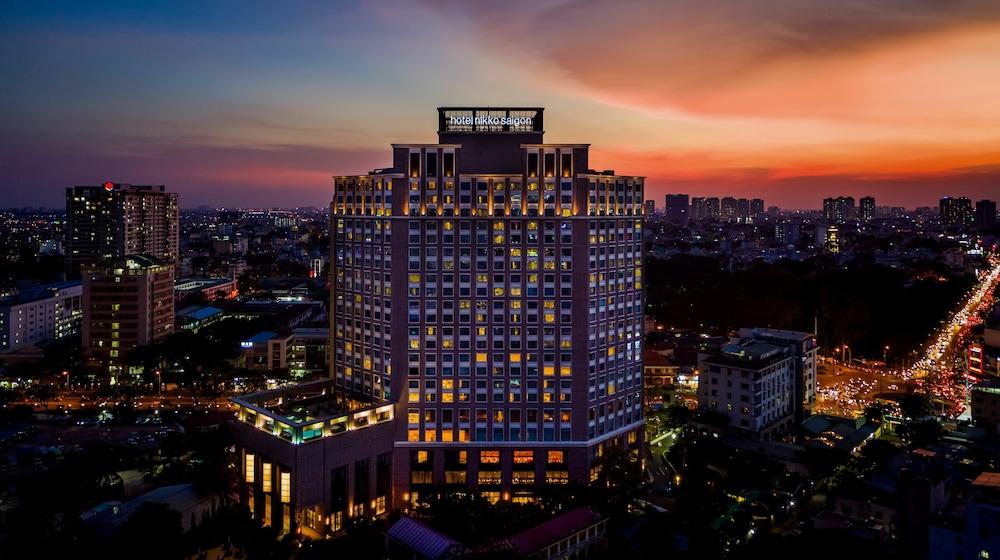 Hotel Nikko Saigon - Exterior detail