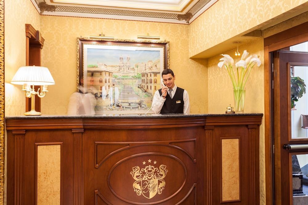 Hotel Manfredi Suite in Rome - Reception