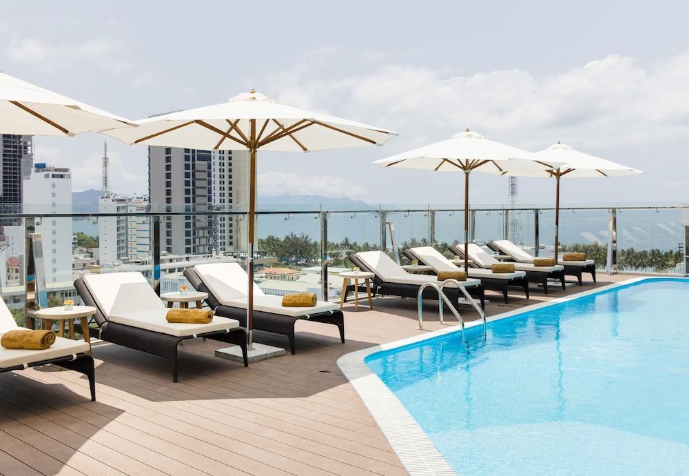 Stella Maris Nha Trang Hotel - Rooftop Pool