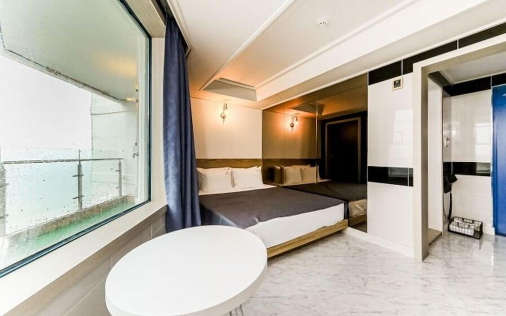 Namuneulbo Hotel Songjeong - Room