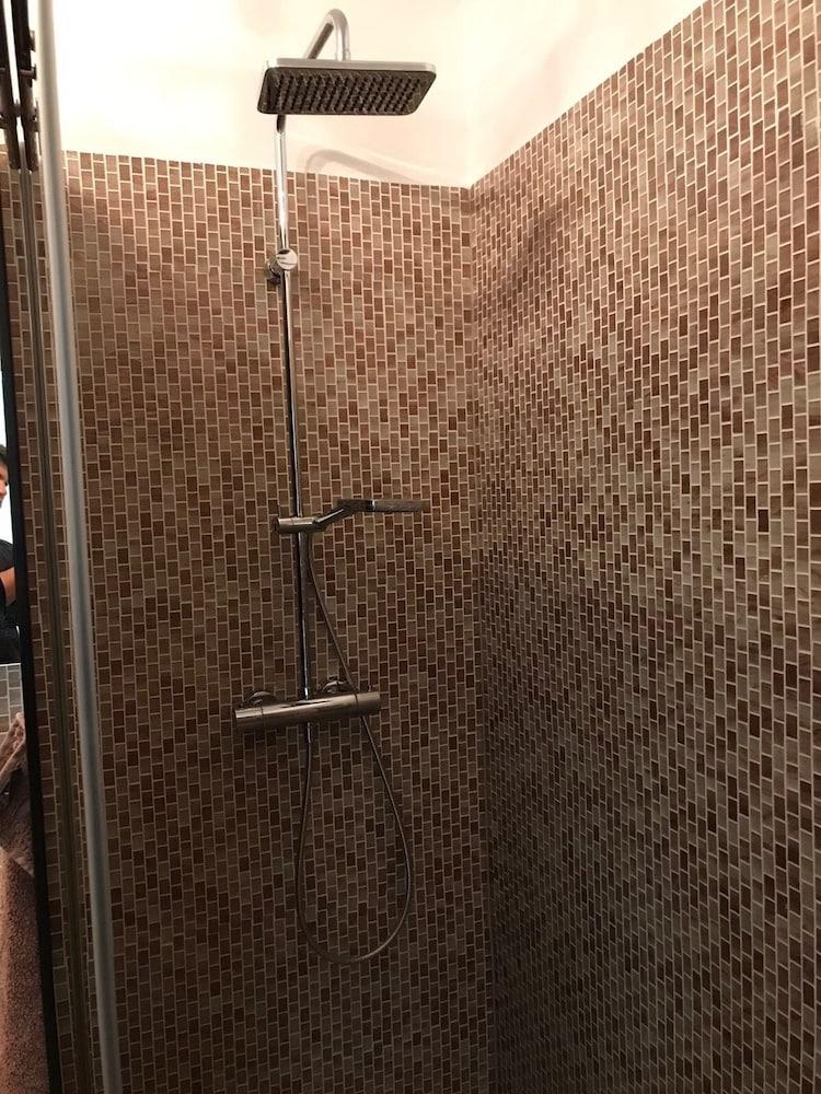 أبارتمنت 1010 - Bathroom Shower
