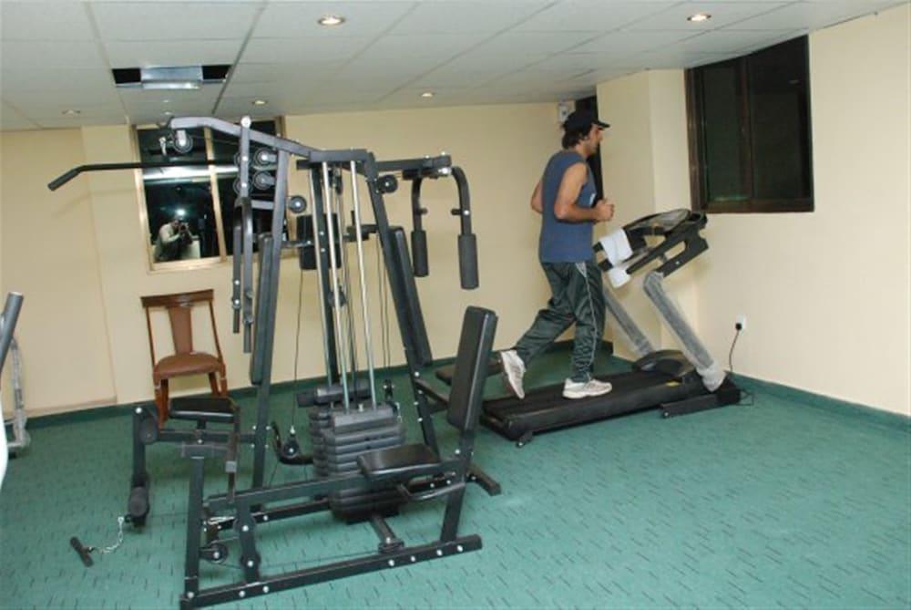 Hotel Crown Inn - Gym