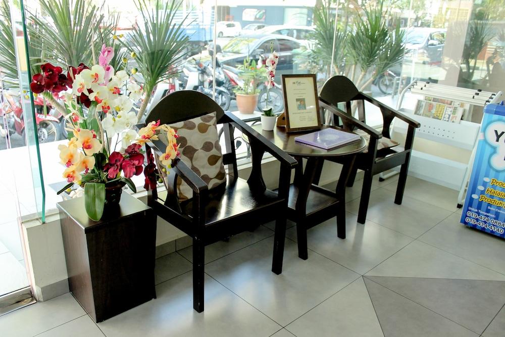 Hotel Darulaman Alor Setar - Lobby Sitting Area