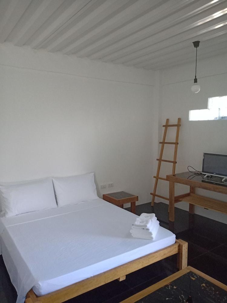 Dinihills Apartments Boracay - Room