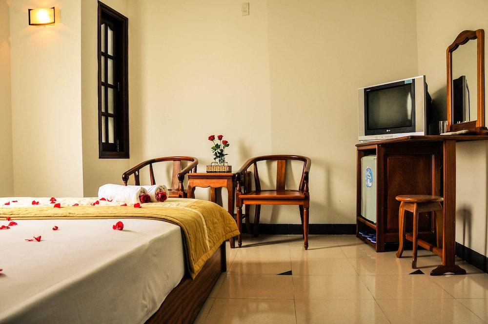 Minh Cat Hotel - Room