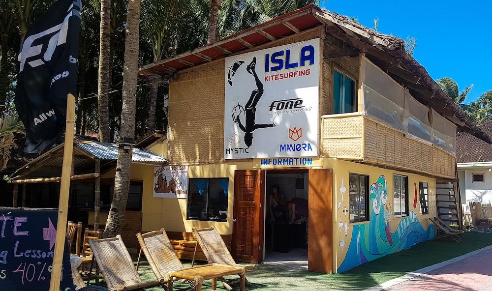 Isla Kitesurfing Guesthouse - Featured Image