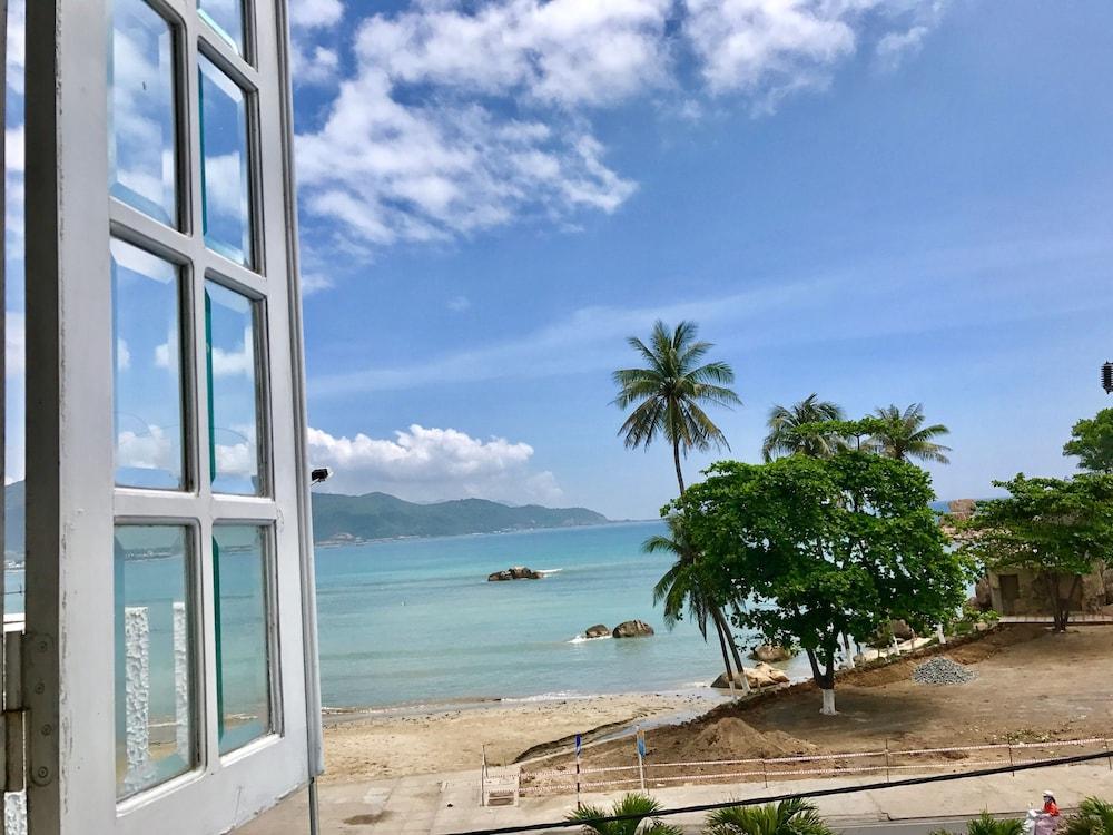 Vivid Seaside Homestay - View from room
