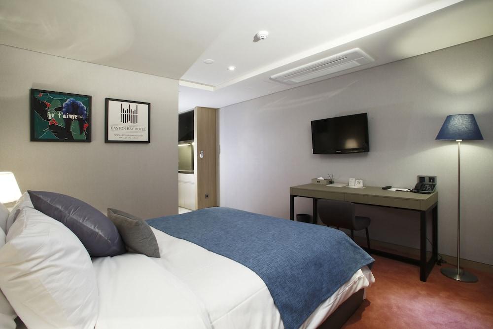 Eastonbay Hotel - Room