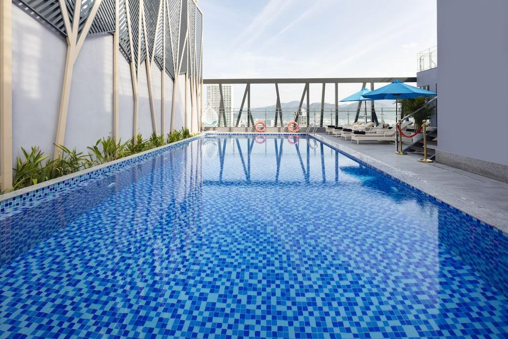 Art Nest Hotel Nha Trang - Outdoor Pool