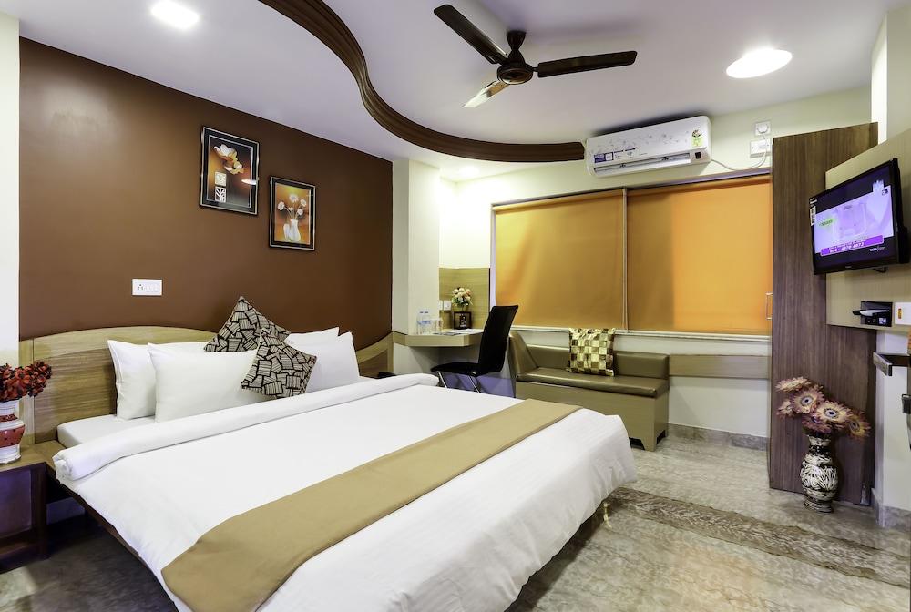 Hotel Narayani Enclave - Room