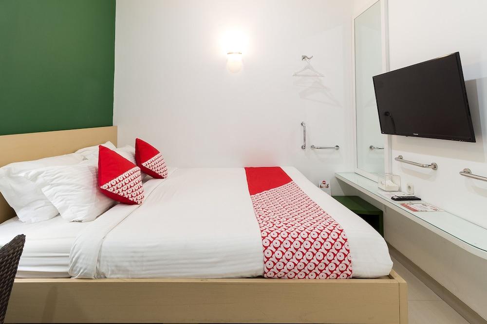 Ara Inn Bed and Breakfast - Room