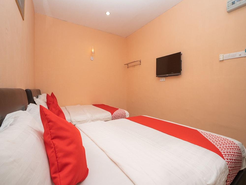 SPOT ON 89828 Hotel Seri Gemilang - Room