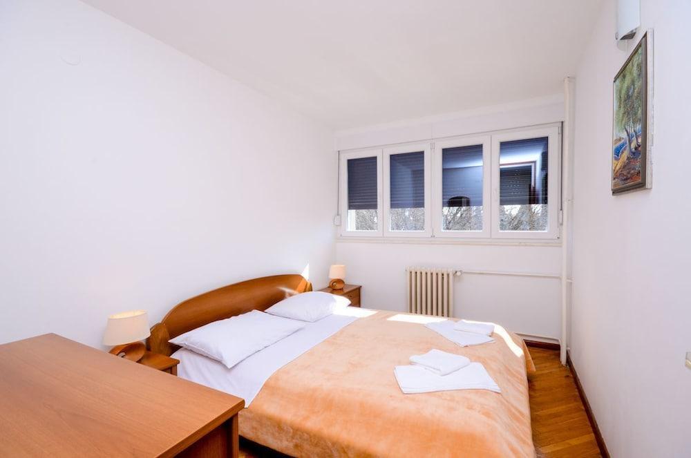 Apartment Snjezana - Room