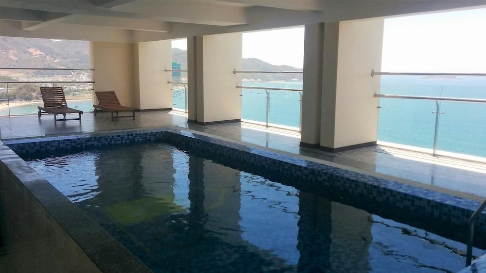 Lenid Nha Trang Hotel - Indoor Pool