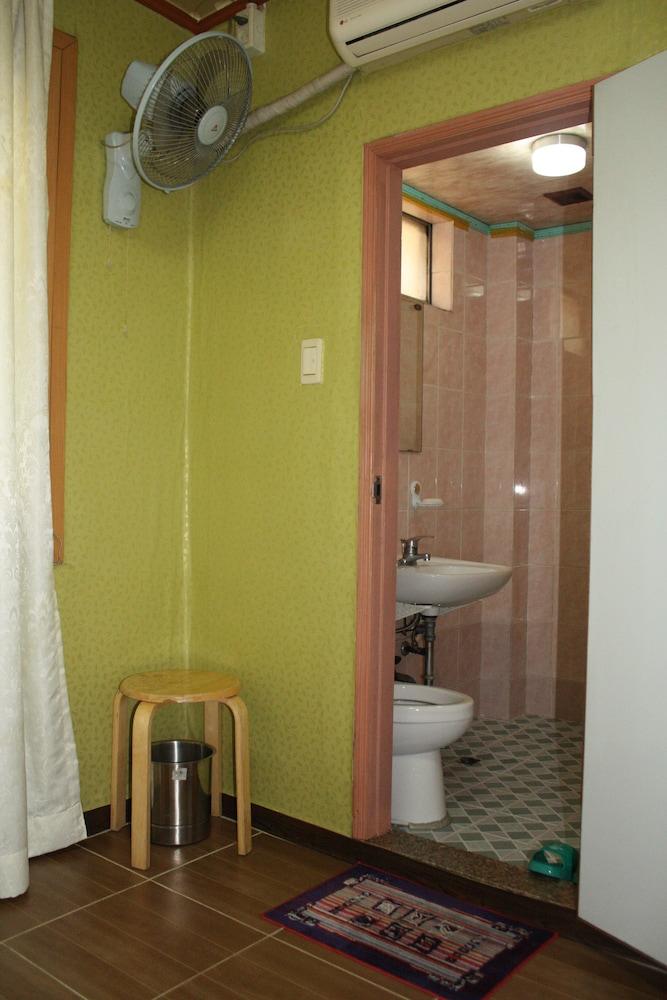 Samwonjang Motel - Bathroom
